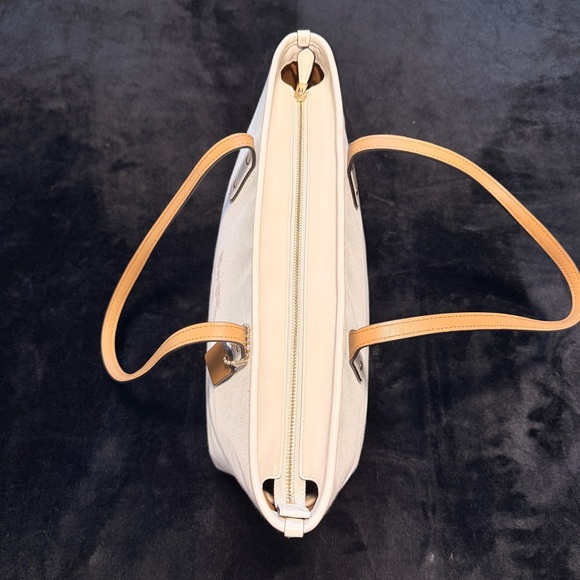 Coach Chalk Signature Horse & Carriage Leather Jacquard City Zip Tote Bag - Picture 10 of 12